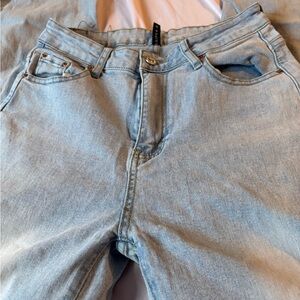 2/25$🍓⭐️ Light Blue Denim Jeans
